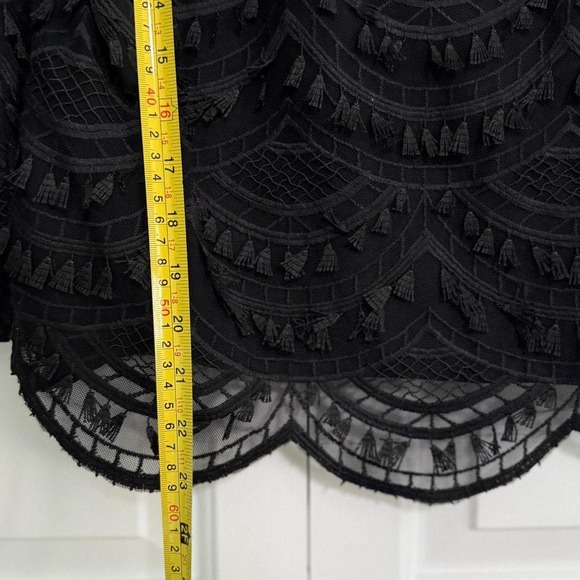 TALBOTS Women's Medium Petite Black Tassel Lace RSVP Party Goth Tunic Top MP - Picture 8 of 8